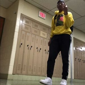 Meet your Posher, Emmanuel